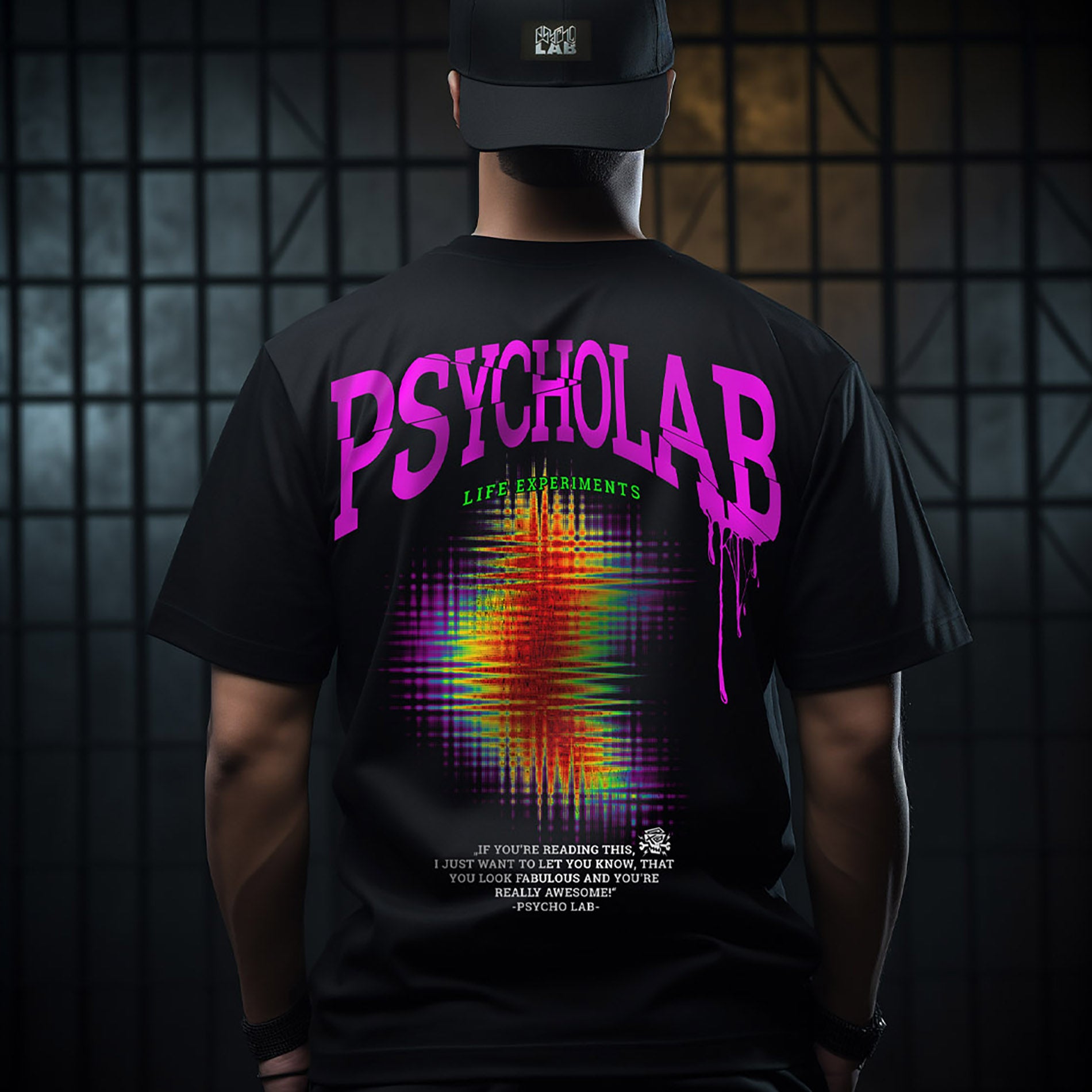Das PsychoLab T-Shirt Zone zeigt ein auffälliges, urbanes Design mit einem bunten Glitch-Print auf der Rückseite. Ideal für angesagte Streetwear-Looks, vereint dieses T-Shirt Komfort mit Nachhaltigkeit und ist perfekt für den Alltag. Entdecke den einzigartigen Stil von PsychoLab.