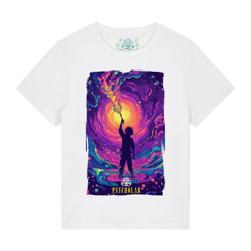 Das Frauen-Shirt 'Womens Shirt Painting Sky White' von PsychoLab in voller Ansicht, gefertigt aus hochwertiger Bio-Baumwolle und mit einem lebendigen, fantasievollen Design.
